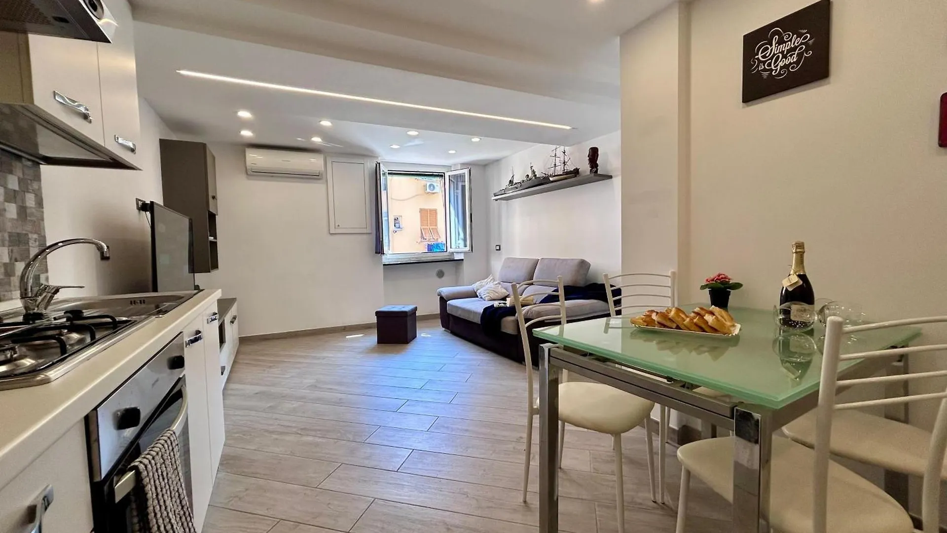 La Finestra Sul Mare By Holiday World Genova Lejlighed